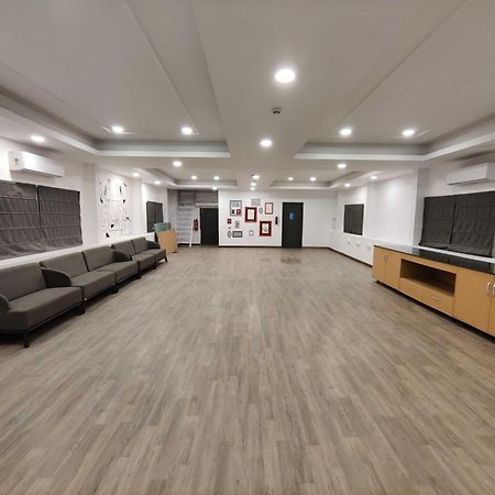 Super Townhouse Habitat New Town Rooms & Party Spaces Kolkata Exterior photo