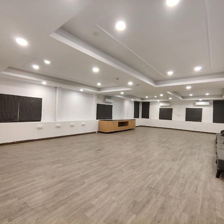 Super Townhouse Habitat New Town Rooms & Party Spaces Kolkata Exterior photo