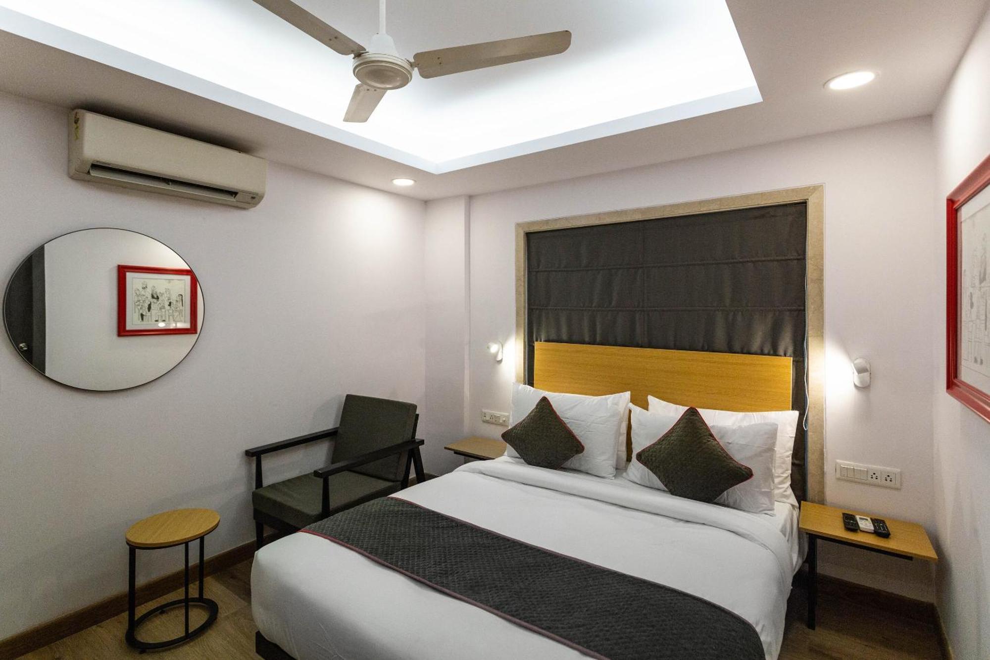 Super Townhouse Habitat New Town Rooms & Party Spaces Kolkata Exterior photo